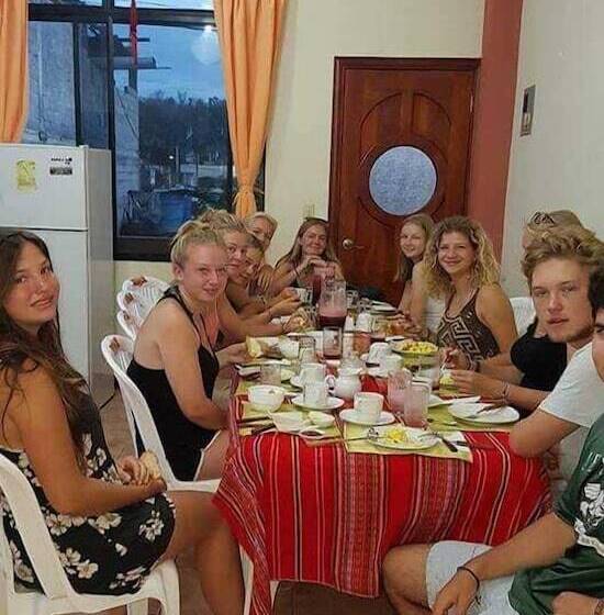 پانسیون Hostal Casa Cascada