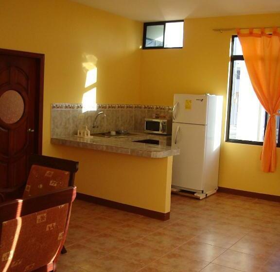 פנסיון Hostal Casa Cascada