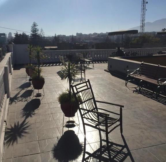 Пансион Hostal Santa Catalina