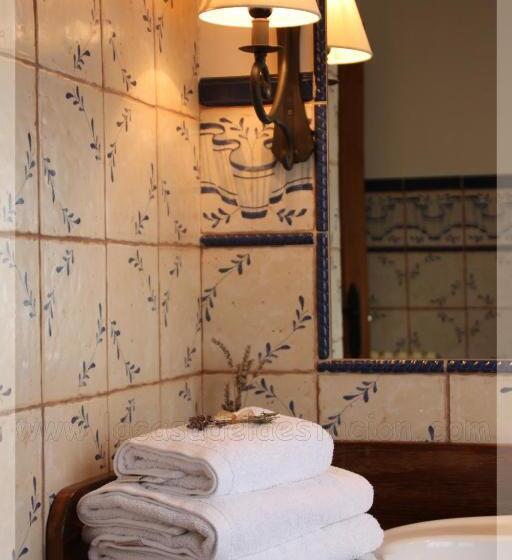 بنسيون La Casa De La Estación