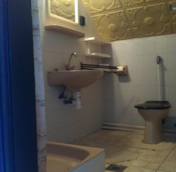 پانسیون Póczáné Vendégszobái