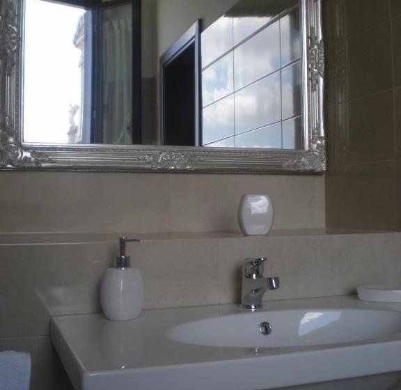 بنسيون Piazza Degli Angeli