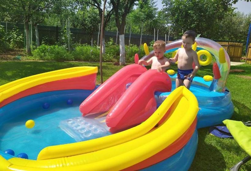 ペンション Podgoria Guesthouse  Camere De închiriat