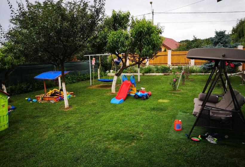 ペンション Podgoria Guesthouse  Camere De închiriat