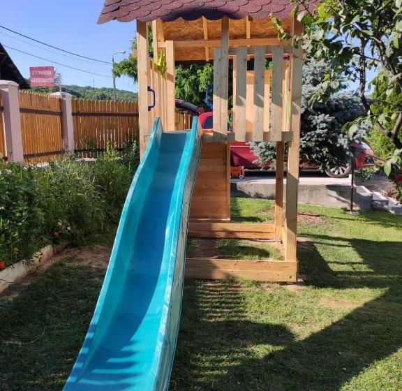 ペンション Podgoria Guesthouse  Camere De închiriat