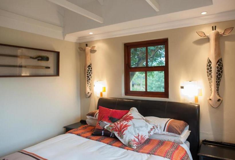 פנסיון Strawberry Fields Country Manor Guest House