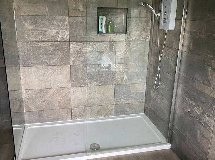 بنسيون Waterside Guesthouse