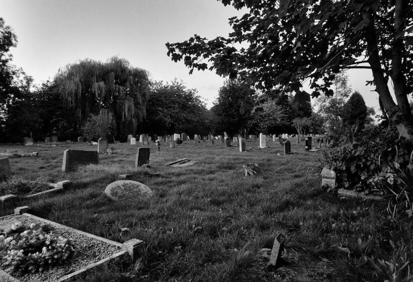 بنسيون Waterside Guesthouse