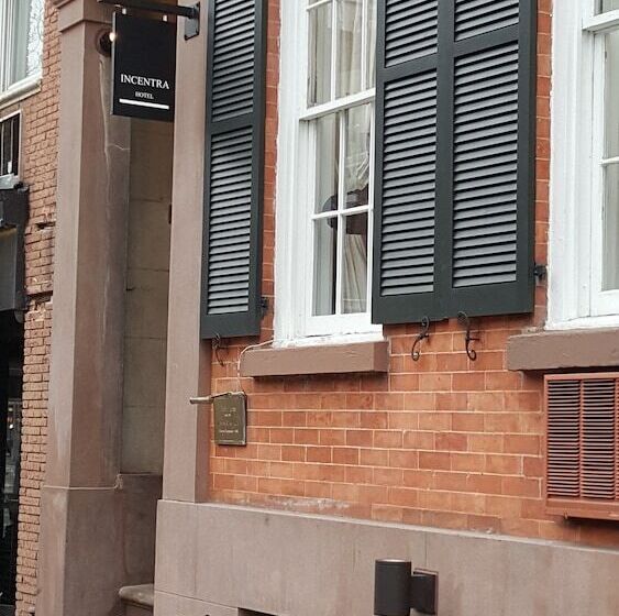 هاستل Incentra Village