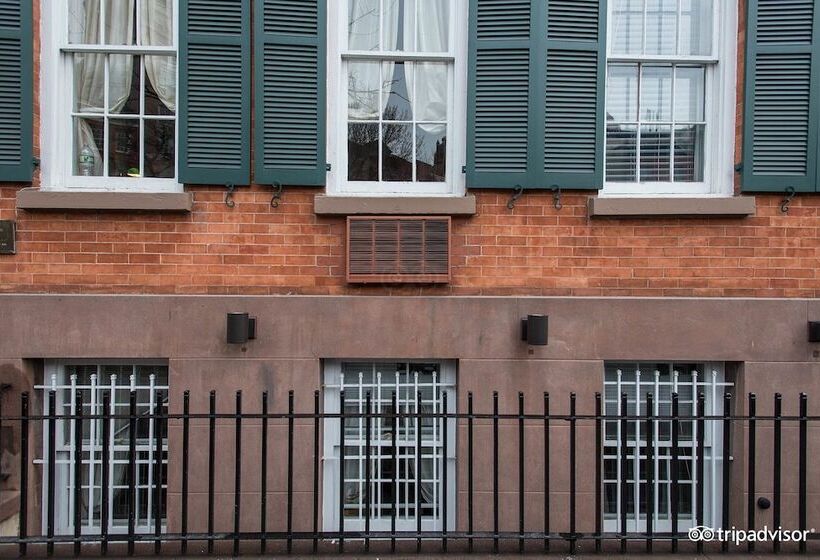 هاستل Incentra Village