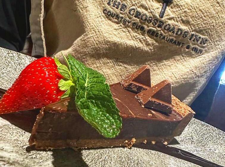 旅馆 The Crossroads Inn