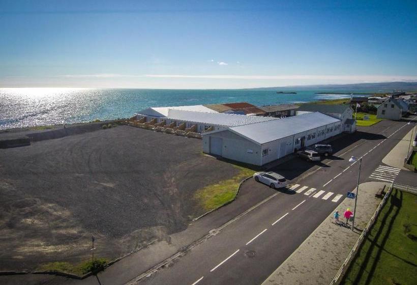 Bakki Apartments & Hostel