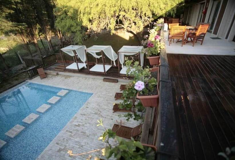 Blackstone Apart Boutique