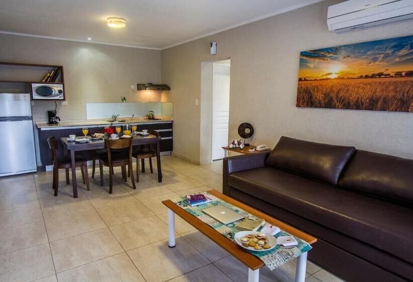 Blackstone Apart Boutique