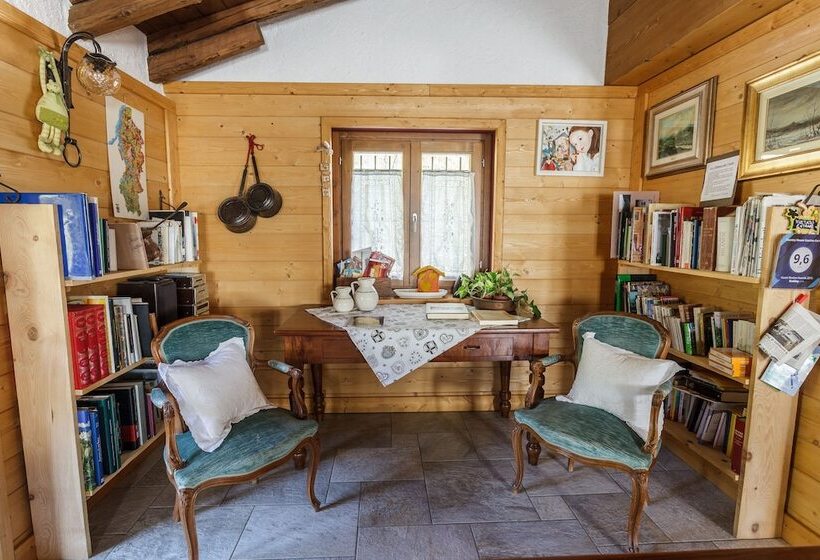 ホテル Agriturismo Cascina Cornella