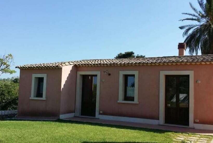 ホテル Agriturismo La Taverna