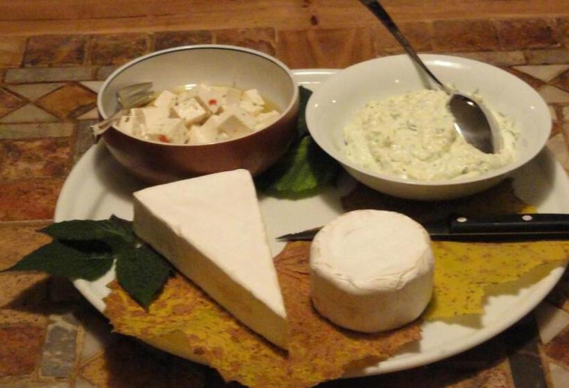 هتل Farm Stay Dolinar Krainer