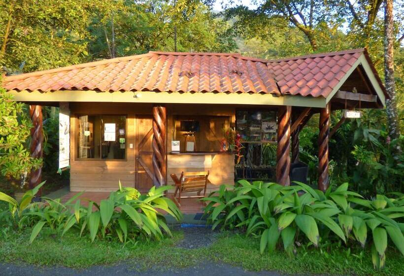 فندق Catarata Río Celeste