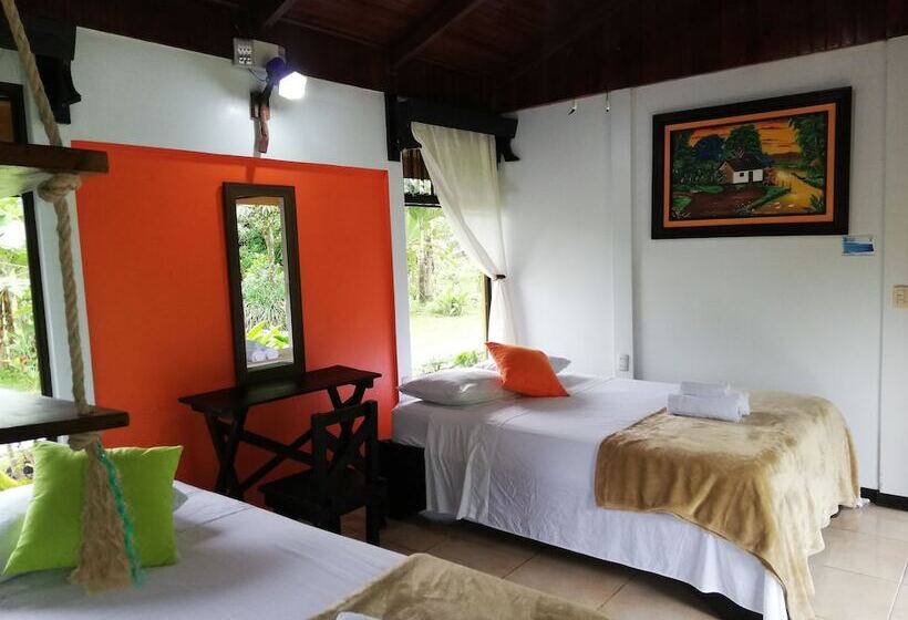 فندق Catarata Río Celeste