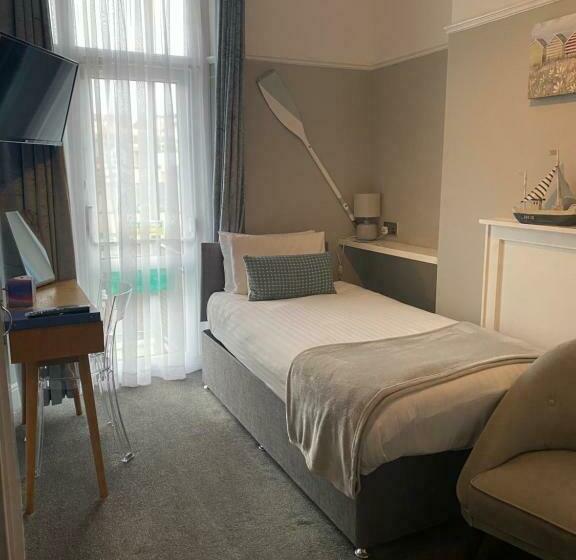 بنسيون Beachside Guest House