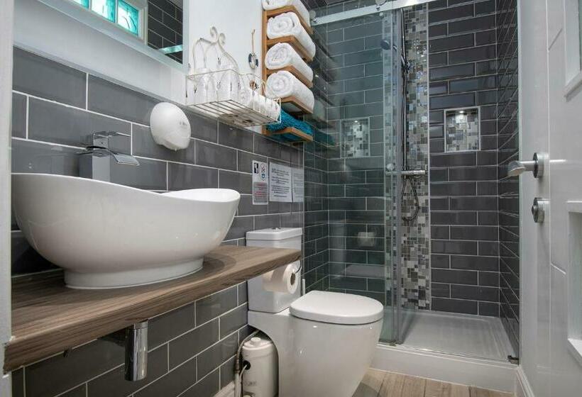 بنسيون Beachside Guest House