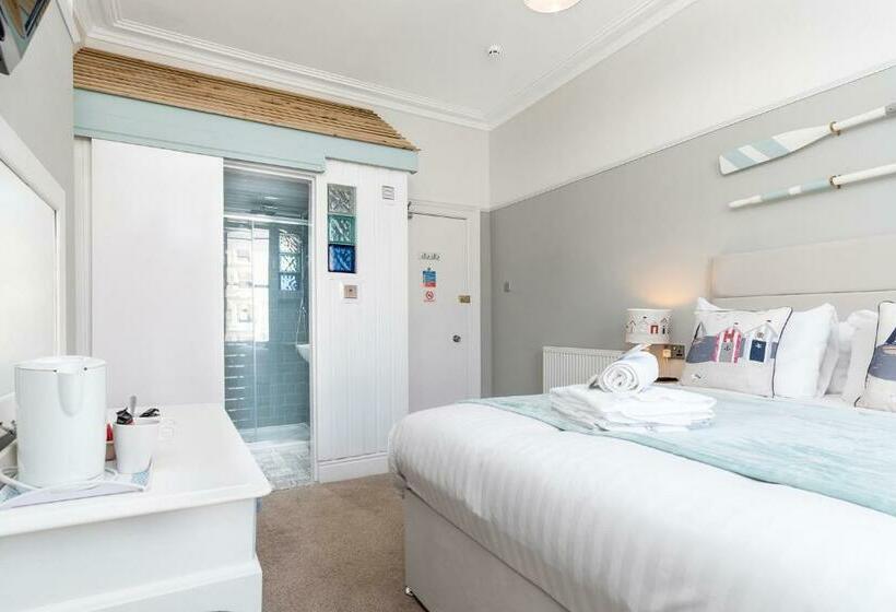 بنسيون Beachside Guest House