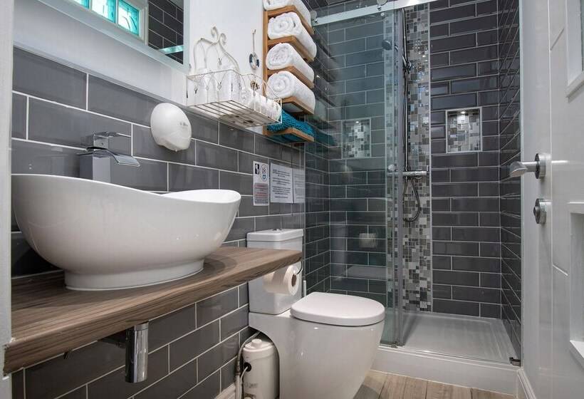 بنسيون Beachside Guest House