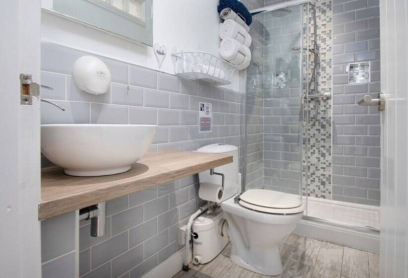 بنسيون Beachside Guest House