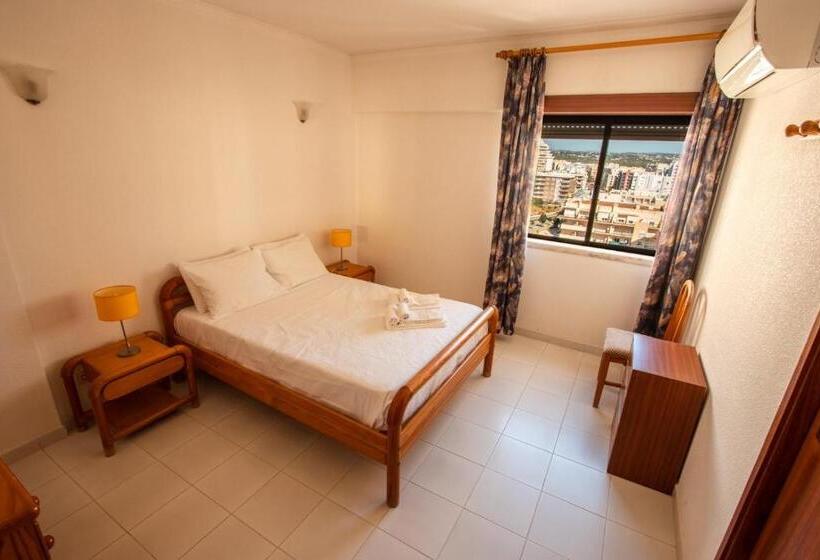 Пансион Colmeia  Alojamento Local