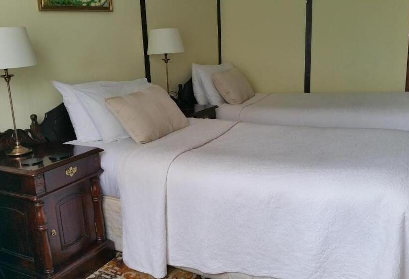 Пансион Coolcower House