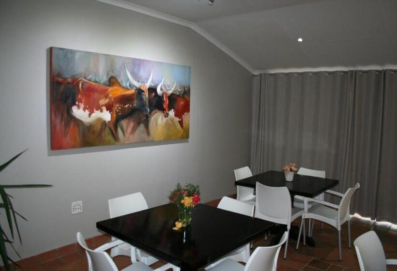 פנסיון Elegant Lodge & Conference Center