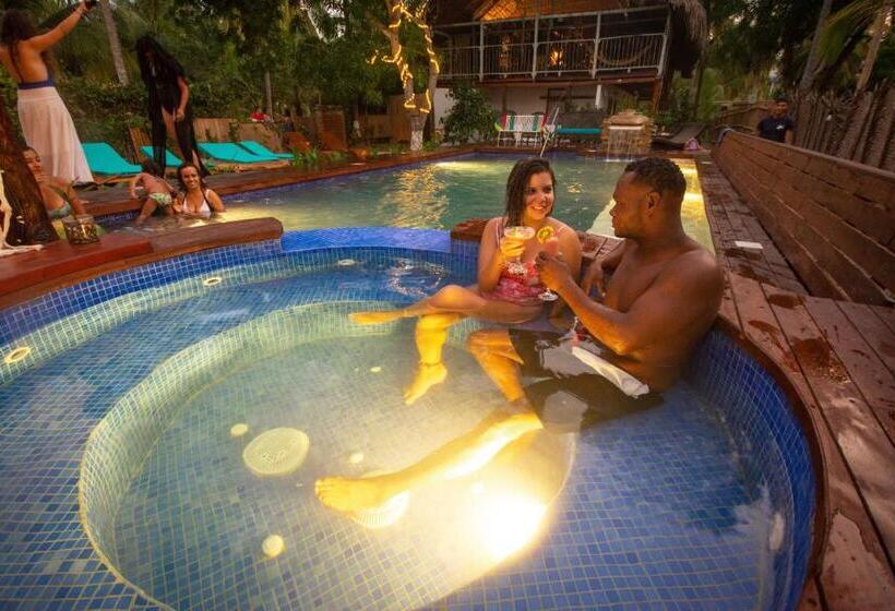 膳宿费 Finca Escondida