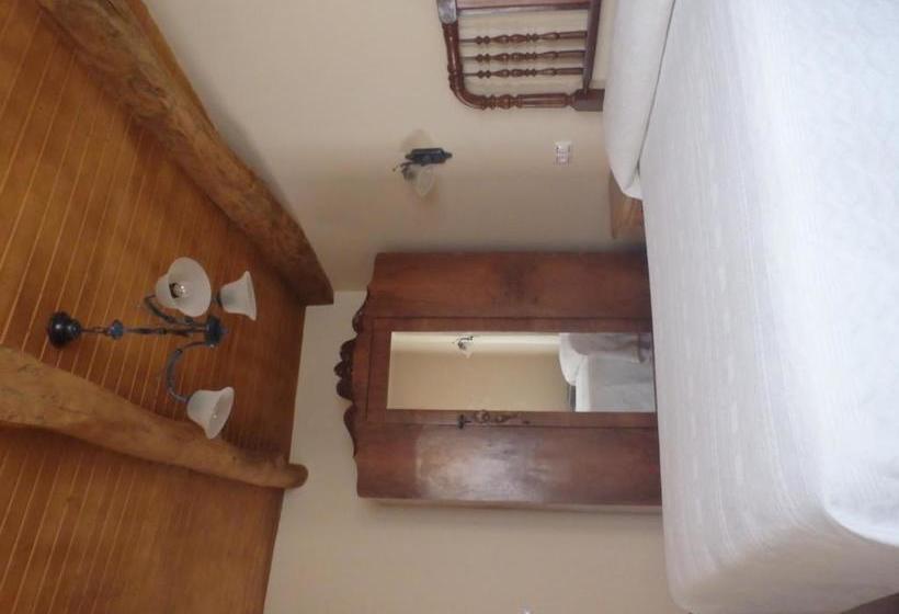 פנסיון Guest House Joaco