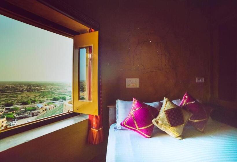 پانسیون Mud Mirror Guesthouse