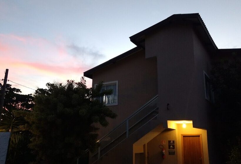 펜션 Pousada Villa Virginia Guaruja