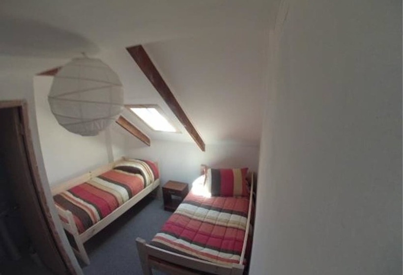 بنسيون Pucontours Hostal   Hostel