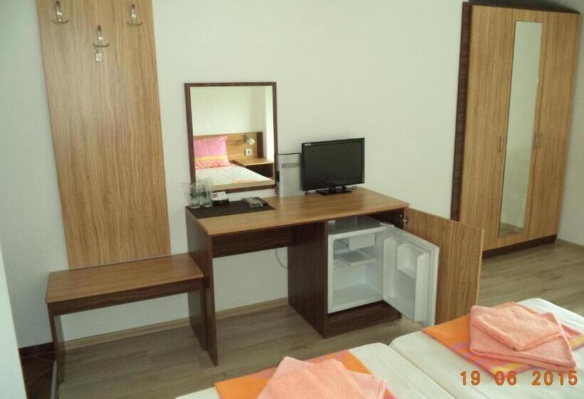 פנסיון Sveti Georgi Guest House