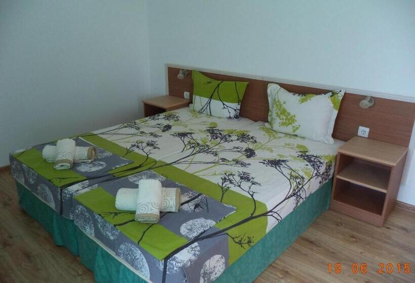 פנסיון Sveti Georgi Guest House