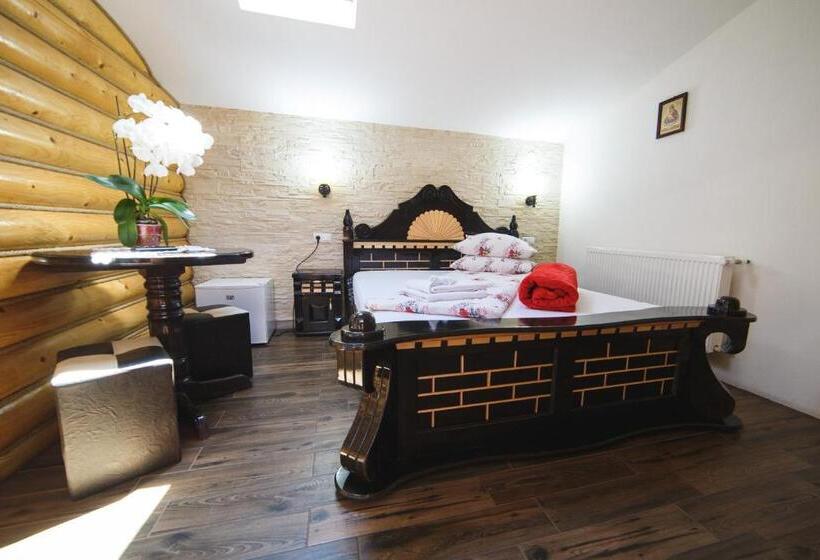 بنسيون Vila Adr