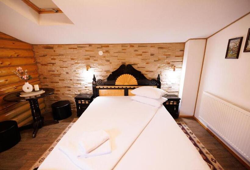 بنسيون Vila Adr