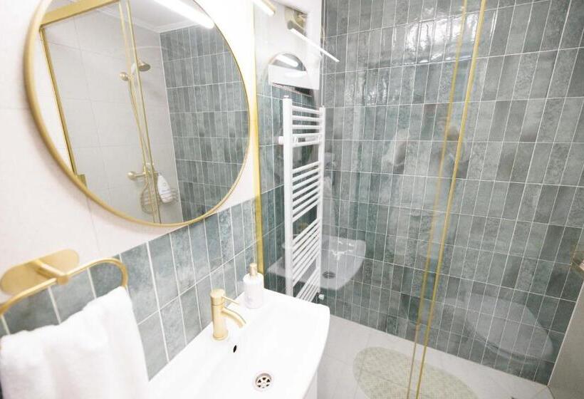 بنسيون Vila Adr