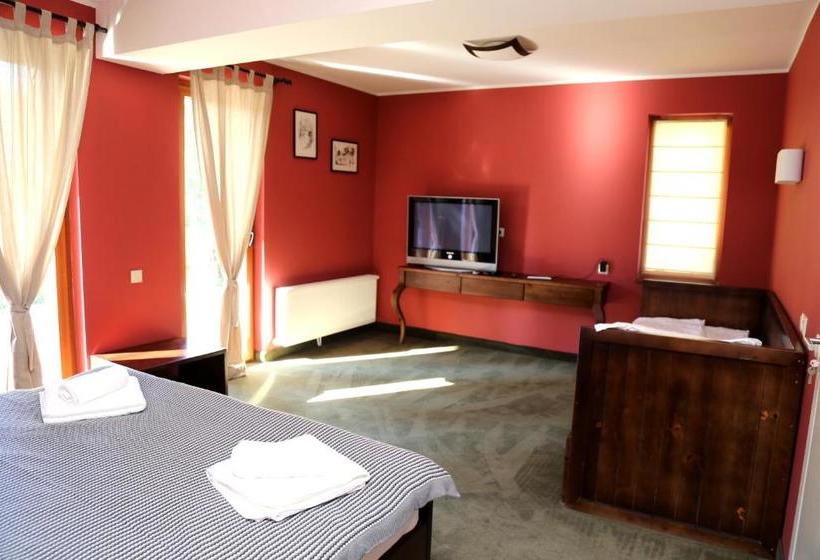 پانسیون Villa Ema