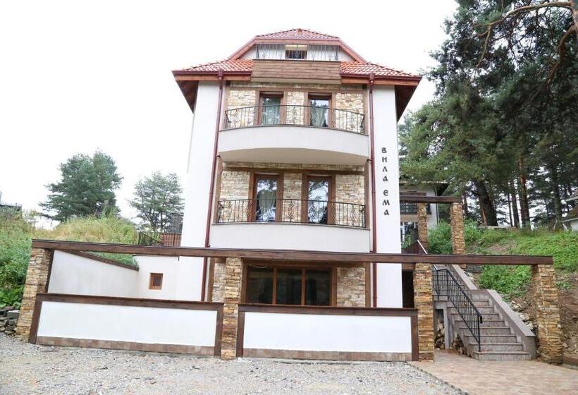 پانسیون Villa Ema