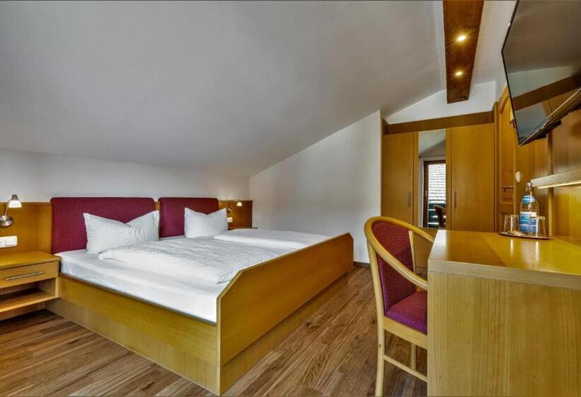 ユースホステル Gasthof Arracher Hof