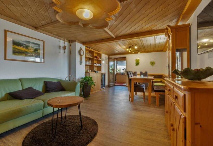 ユースホステル Gasthof Arracher Hof