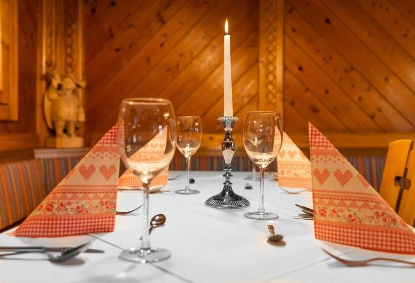 ユースホステル Gasthof Arracher Hof