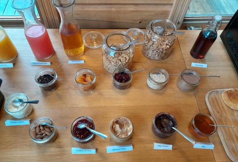 호스텔 Camp Taureau Altaï Canada