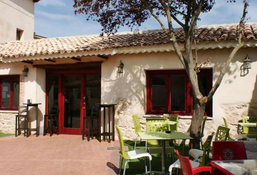 호스텔 La Posada De Pesquera