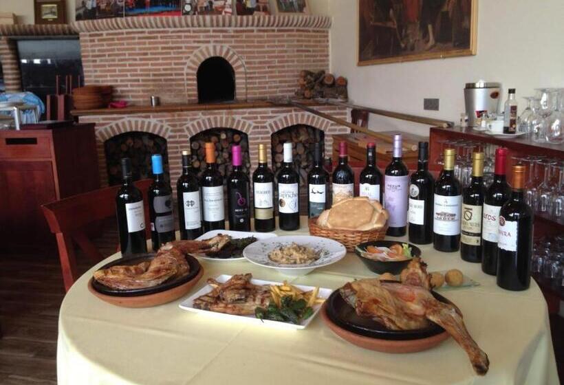 호스텔 La Posada De Pesquera