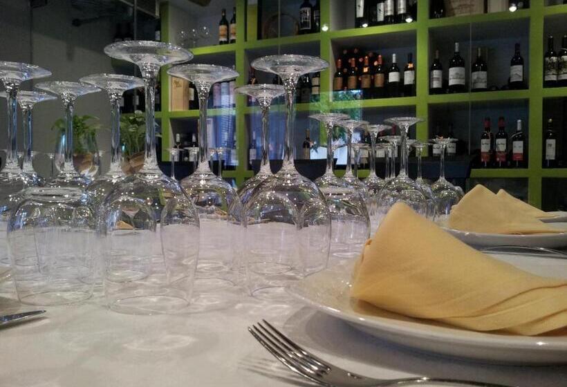 호스텔 La Posada De Pesquera